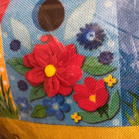 NIP Evergreen Double-sided “Friends Gather Here” Garden Flag 12.5” x 18” - Picture 3 of 3